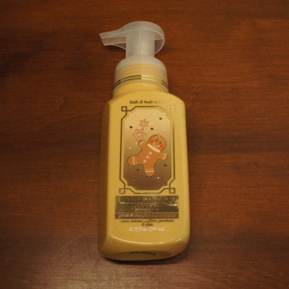 Bath & Body Works Gingerbread Bakery Gentle & Clean Foaming Hand Soap
